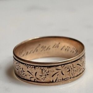 Antique 10k rose gold Floral Engraved Ring, size 8
